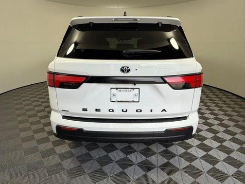 2024 Toyota Sequoia SR5