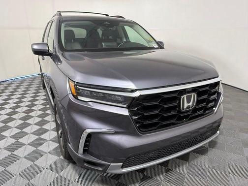 Modern Steel Metallic 2025 Honda Pilot Elite