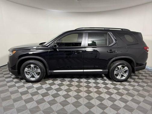 Crystal Black Pearl 2026 Honda Pilot EX-L