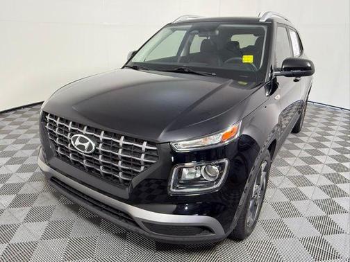 2023 Hyundai VENUE SEL