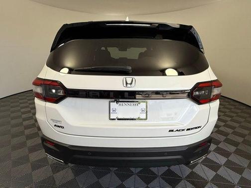2025 Honda Pilot Black Edition
