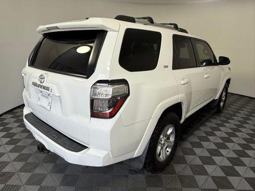 2022 Toyota 4Runner SR5