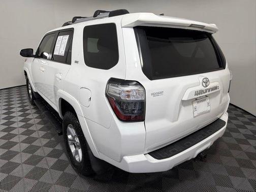 2022 Toyota 4Runner SR5