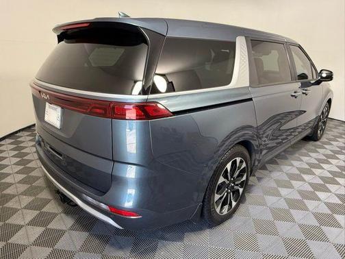 2022 Kia Carnival EX