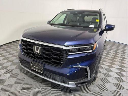 Obsidian Blue Pearl 2024 Honda Pilot Elite