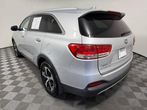 2017 Kia Sorento EX