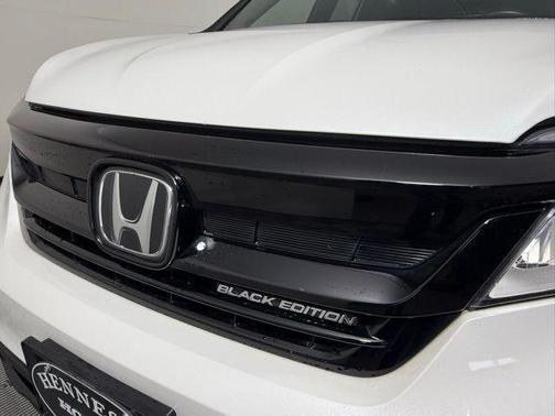 2022 Honda Pilot Black Edition