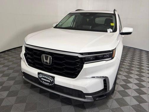 Platinum White Pearl 2025 Honda Pilot Elite