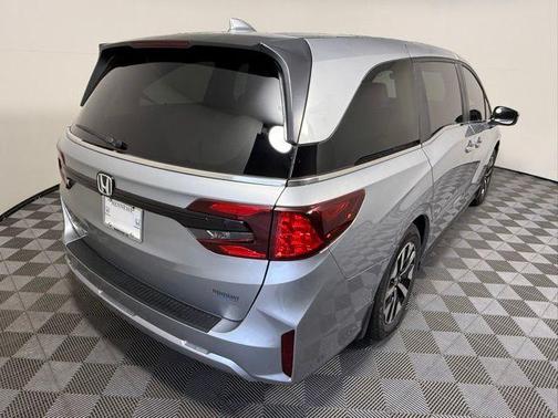 Solar Silver Metallic 2026 Honda Odyssey EX-L