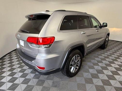 2019 Jeep Grand Cherokee Laredo E