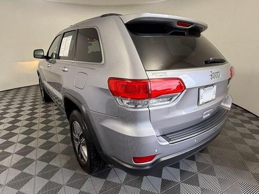 2019 Jeep Grand Cherokee Laredo E