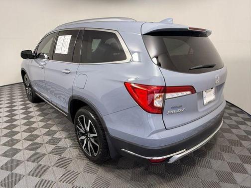 2022 Honda Pilot Touring 7-Passenger