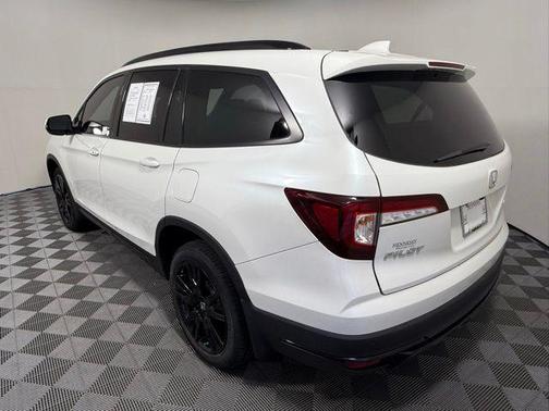 2022 Honda Pilot Black Edition