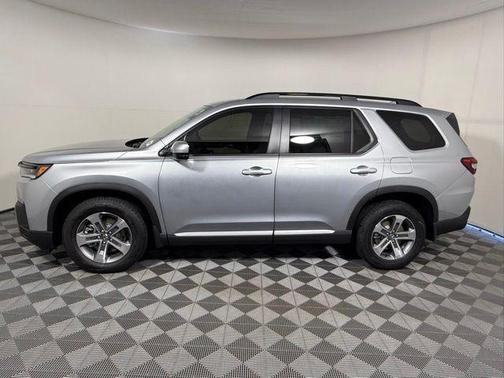Solar Silver Metallic 2026 Honda Pilot EX-L
