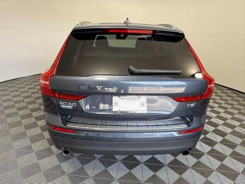 Denim Blue Metallic 2021 Volvo XC60 T5 Momentum