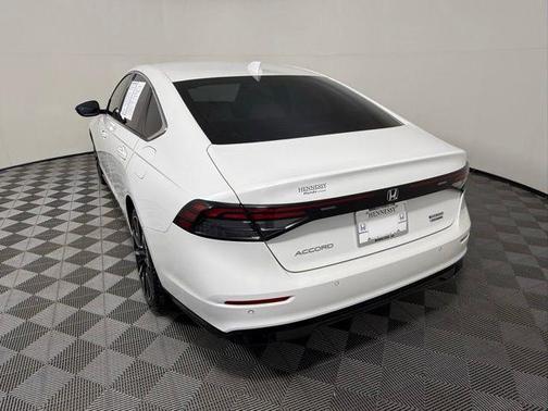 Platinum White Pearl 2023 Honda Accord Hybrid Touring