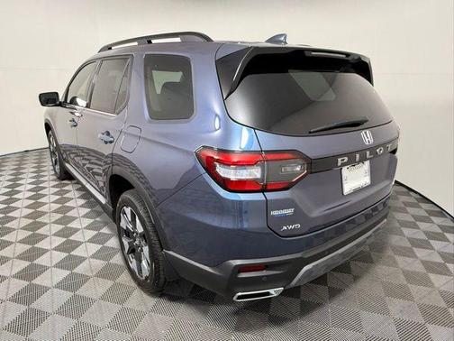 Smoke Blue 2026 Honda Pilot Elite