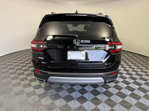 2025 Honda Pilot Elite