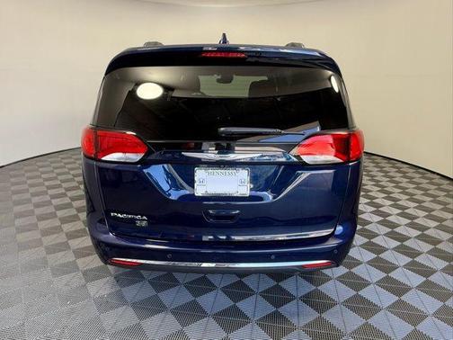 2020 Chrysler Pacifica Touring-L Plus