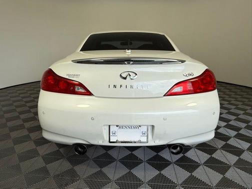 2015 INFINITI Q60 IPL Base