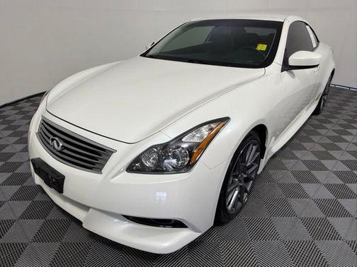 2015 INFINITI Q60 IPL Base