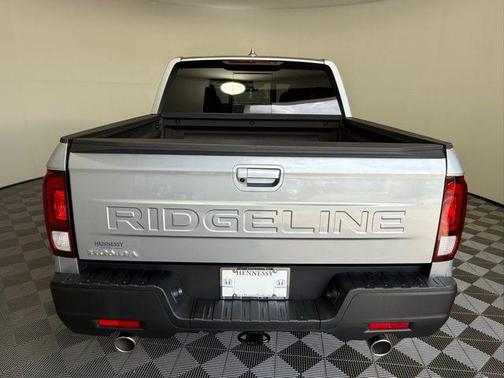 Solar Silver Metallic 2026 Honda Ridgeline RTL