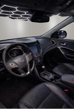 2016 Hyundai SANTA FE SE