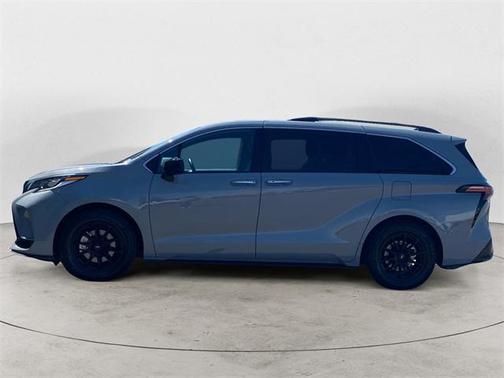 2023 Toyota Sienna XSE
