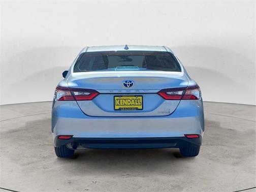 2021 Toyota Camry Hybrid LE