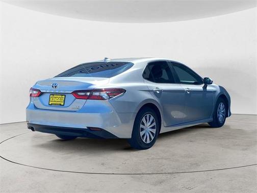 2021 Toyota Camry Hybrid LE