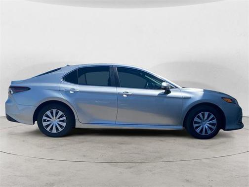 2021 Toyota Camry Hybrid LE