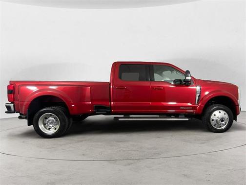 2024 Ford F-450 Lariat