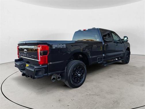 2025 Ford F-350 Lariat Super Duty