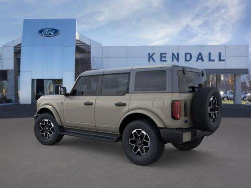 Desert Sand 2026 Ford Bronco Outer Banks