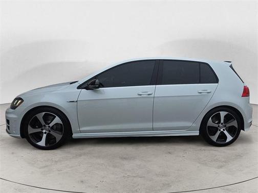 2017 Volkswagen Golf R 4-Door