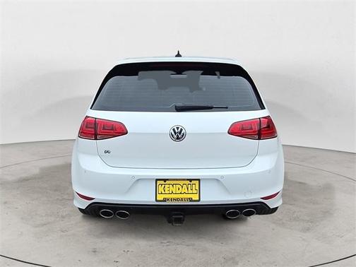 2017 Volkswagen Golf R 4-Door