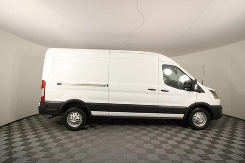 2024 Ford Transit-250 148 WB Medium Roof Cargo