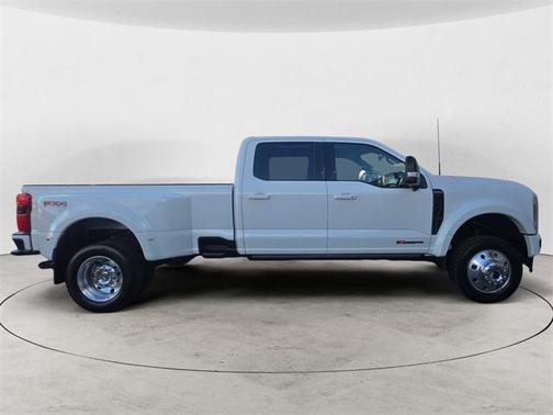 2025 Ford F-450 Platinum