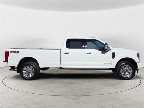 2022 Ford F-350 Platinum