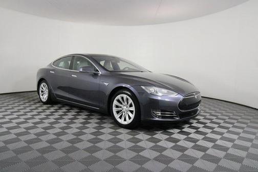 2016 Tesla Model S 90D