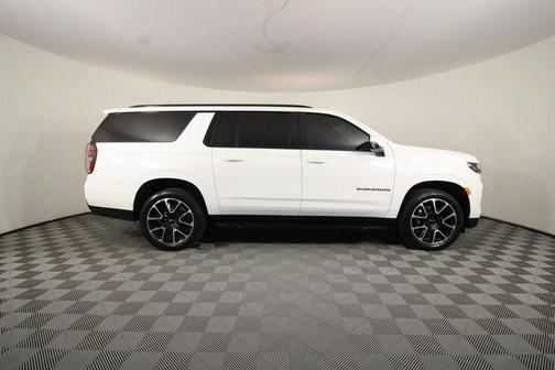 2022 Chevrolet Suburban RST