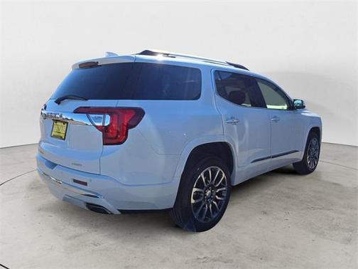2020 GMC Acadia Denali