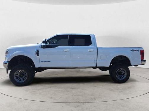 White Metallic 2022 Ford F-350 Lariat Super Duty