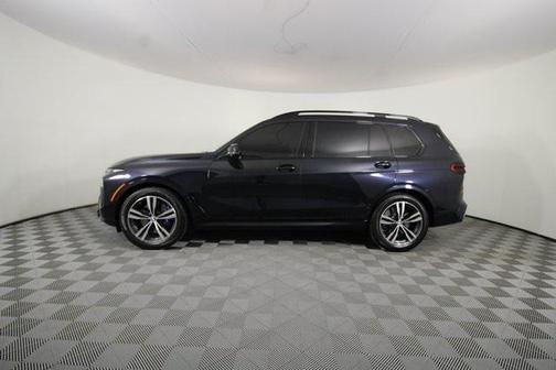 2024 BMW X7 M60i