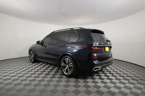 2024 BMW X7 M60i