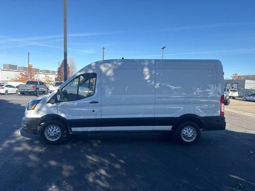 2025 Ford Transit-250 148 WB Medium Roof Cargo