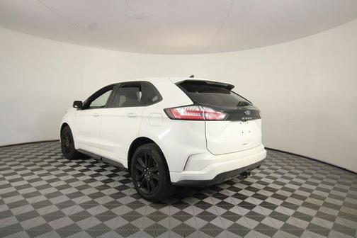 2022 Ford Edge ST Line