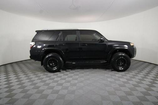 2017 Toyota 4Runner SR5 Premium