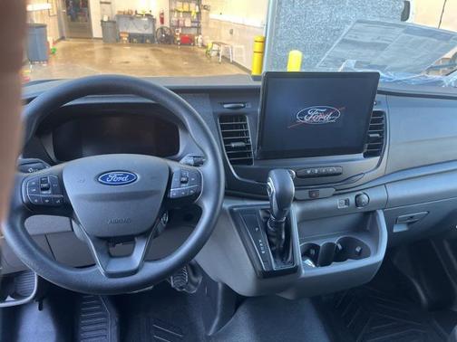 2026 Ford Transit-250 XL