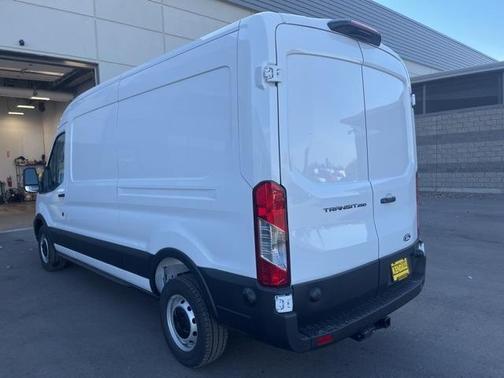 2026 Ford Transit-250 148 WB Medium Roof Cargo